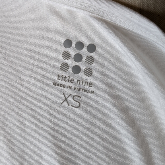 Title Nine White Half Zip Long Sleeve Size XS - Picture 7 of 7